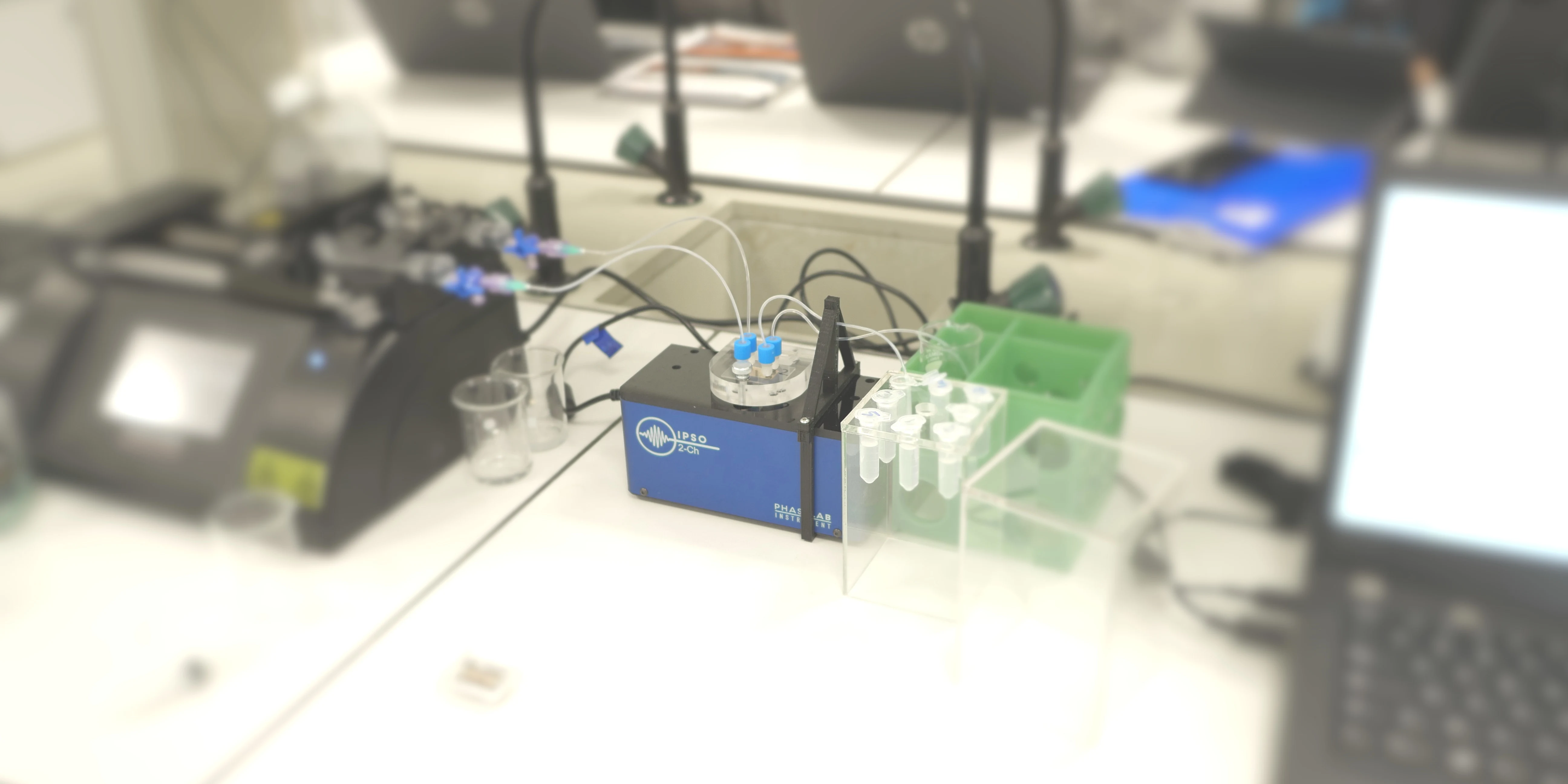 Ipso-LAB in a university lab