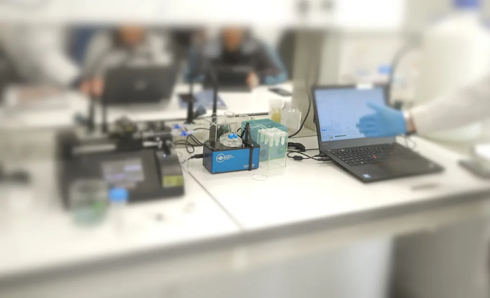 Ipso-LAB in a university research and teaching laboratory