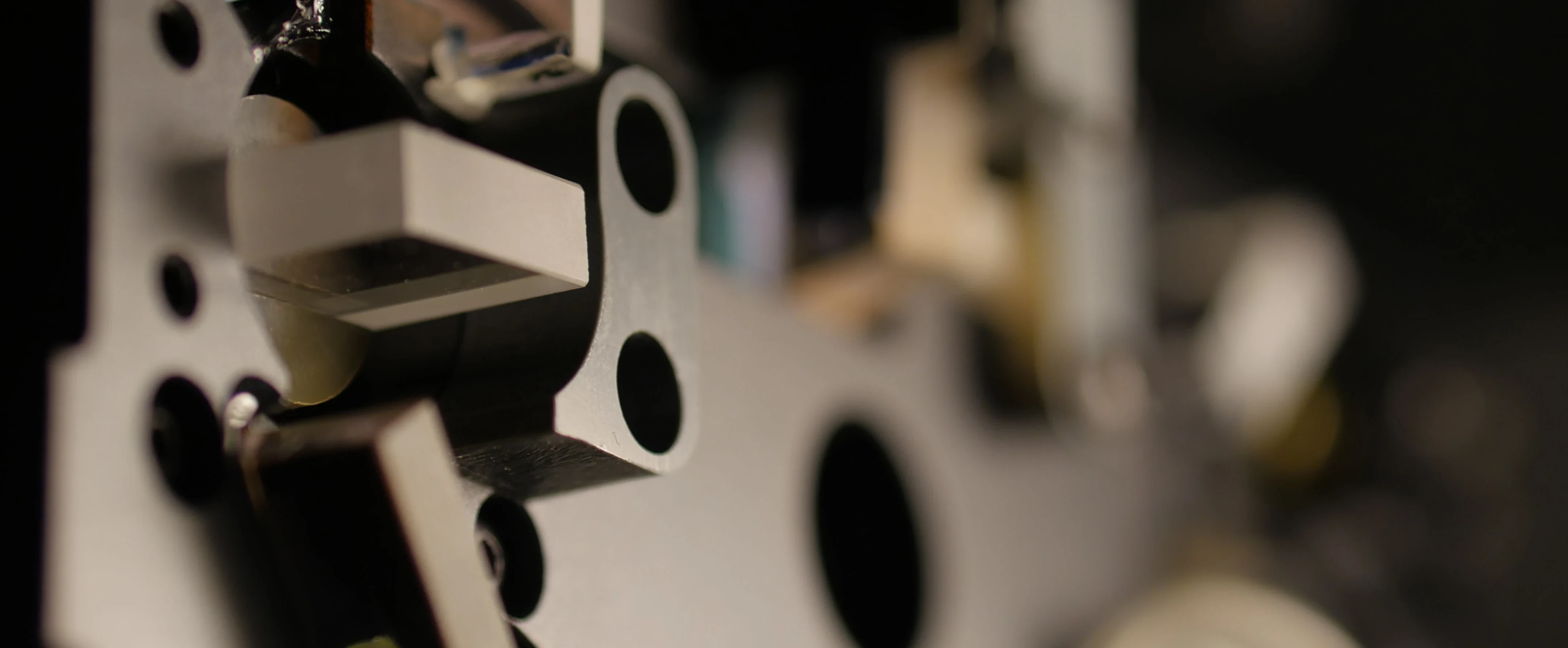 Ipso-LAB internal optical assembly